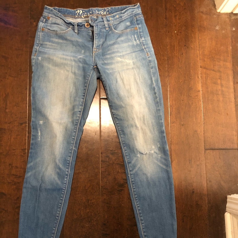 Madewell size 25 jeans.